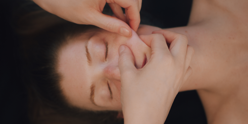 Massage facialiste kobido